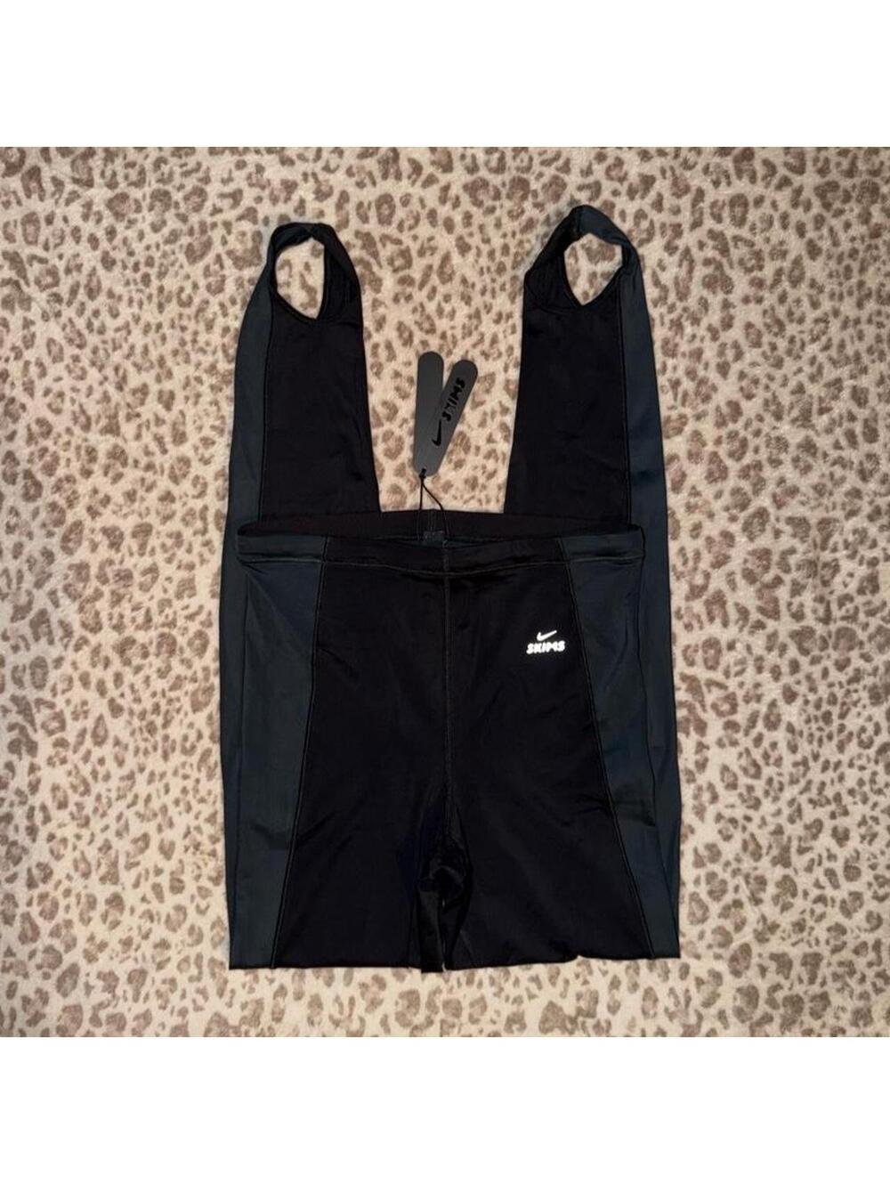 Nike SKIMS Shine Colorblock Stirrup Leggings 26”